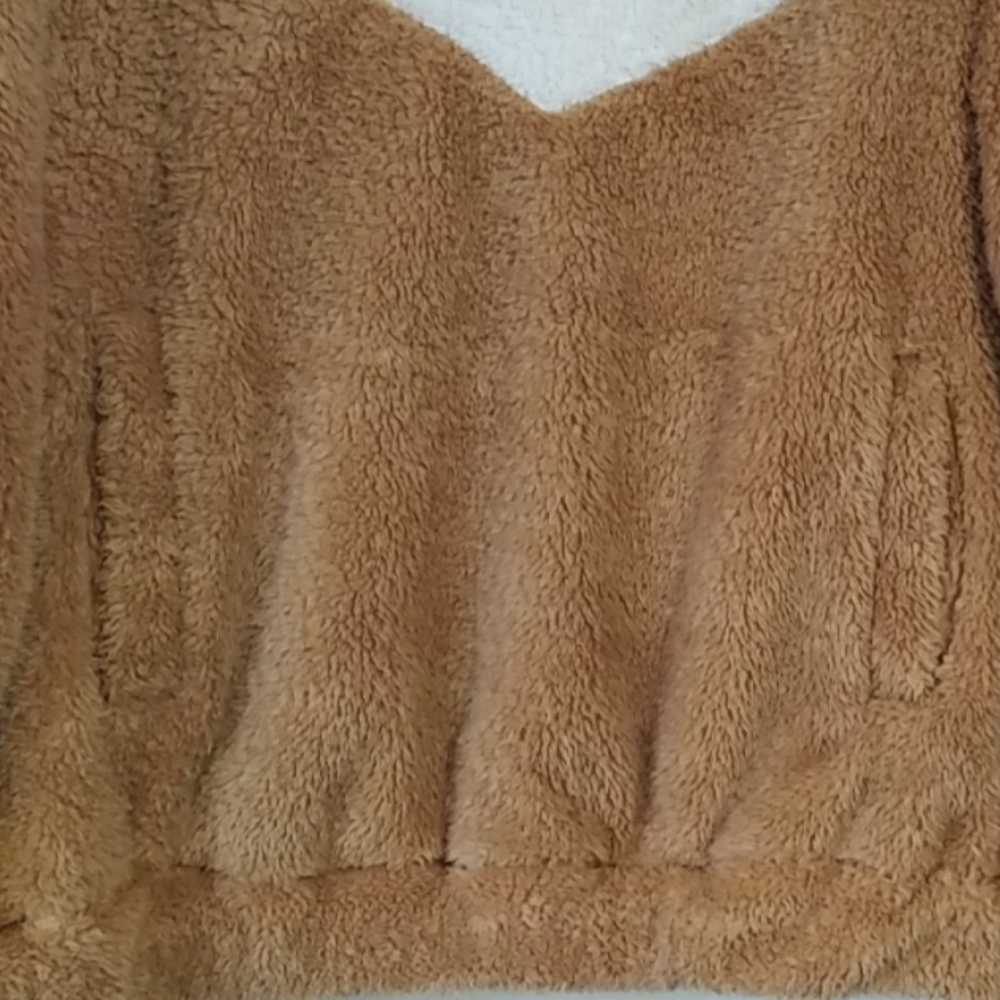 Chevron fuzzy pullover - Picture 3 of 5